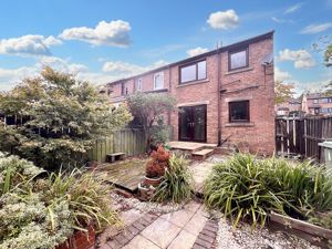 Rear external- click for photo gallery